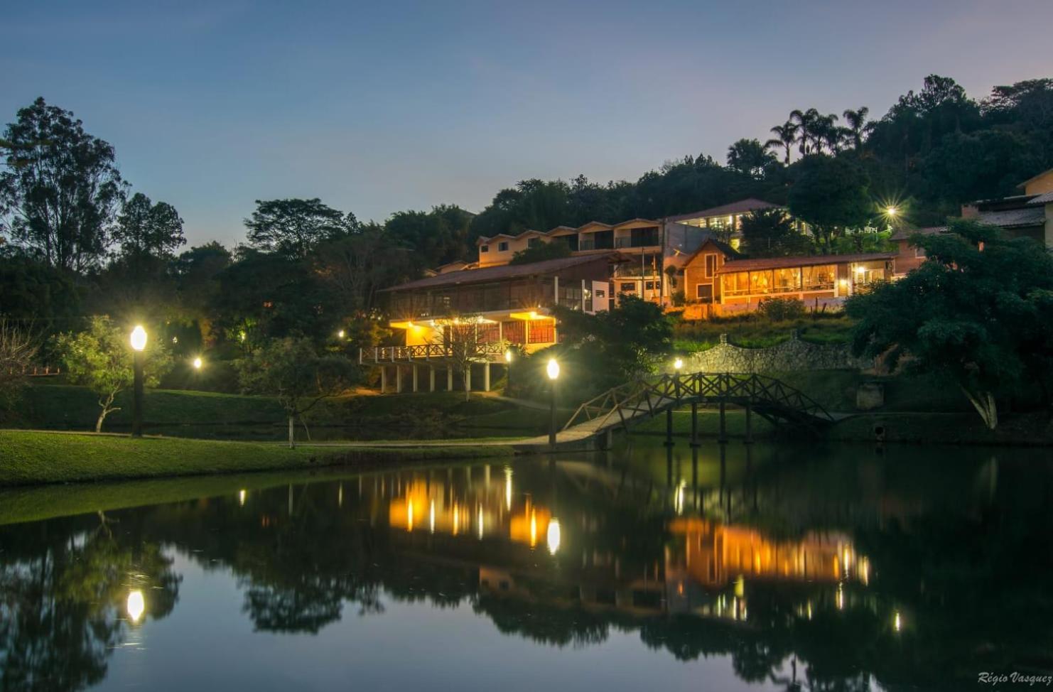 Hospedagem Vila Rica - 500M Do Centro De Cunha Sp Exterior foto
